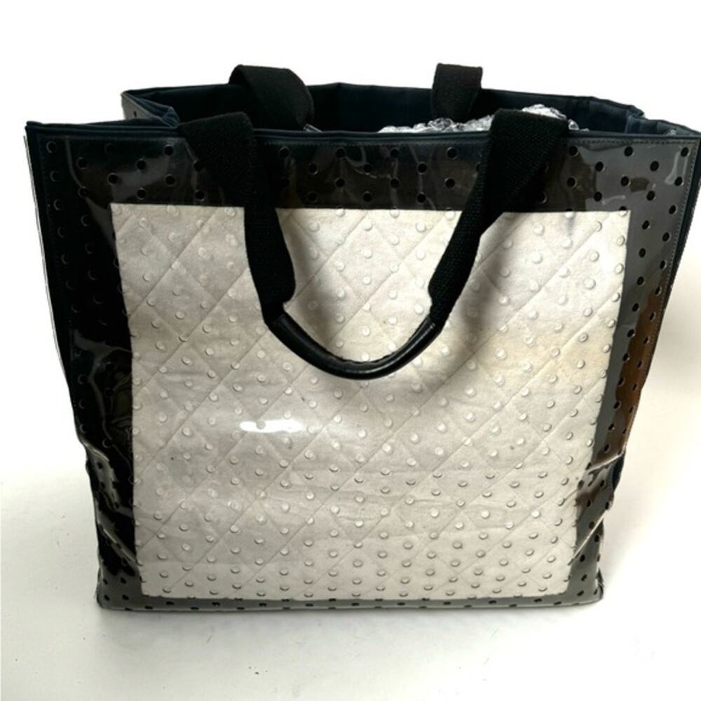 Chanel ENORMOUS tote, black + white fabric w/perforated pvc layer over material - Picture 9 of 16
